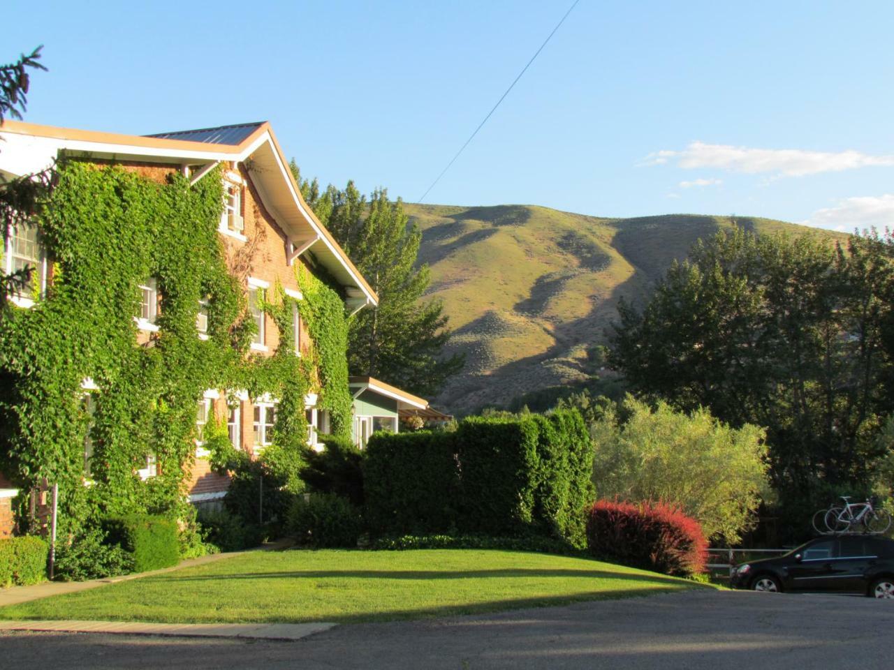 Warm Springs Inn & Winery Sunnyslope Kültér fotó
